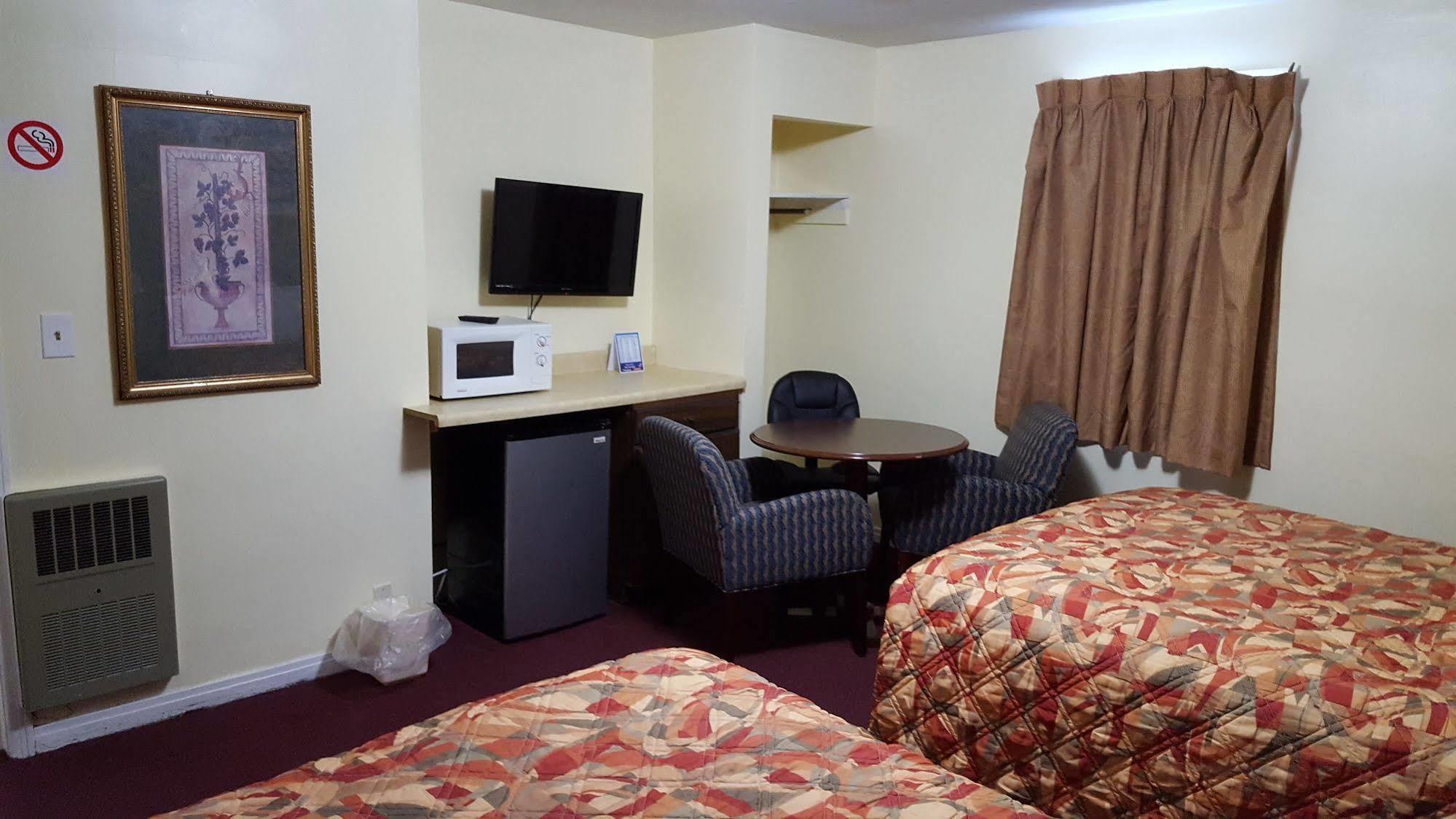 Colonial West Motel บาเทเวีย ภายนอก รูปภาพ